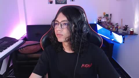 Snapshot of malik_harrison_ chatting on 10.31.25 Malik online show from 10.31.25