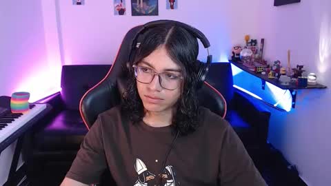 Snapshot of malik_harrison_ chatting on 11.04.25 Malik online show from 11.04.25