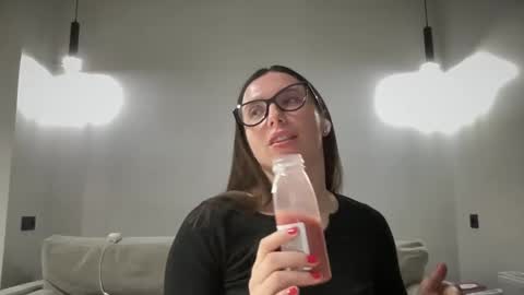 Snapshot of malina568708 chatting on 01.28.25 malina568708 online show from 01.28.25