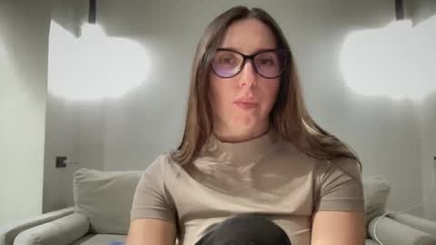 Snapshot of malina568708 chatting on 02.12.25 malina568708 online show from 02.12.25