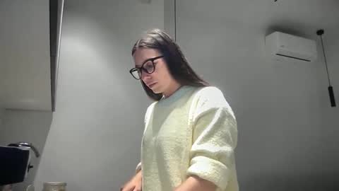 Snapshot of malina568708 chatting on 10.19.25 malina568708 online show from 10.19.25