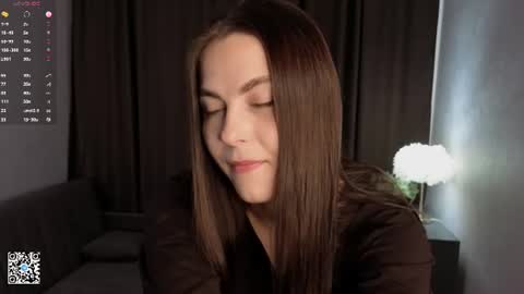 Mia online show from 06.23.26