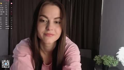 Mia online show from 06.24.26