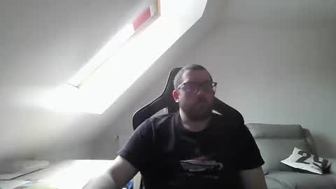 Snapshot of malou2927 chatting on 02.23.25 breton online show from 02.23.25