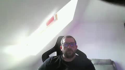 Snapshot of malou2927 chatting on 11.02.25 breton online show from 11.02.25