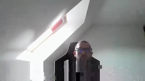 Snapshot of malou2927 chatting on 11.08.25 breton online show from 11.08.25