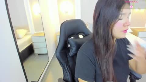 M A L U online show from 10.01.25