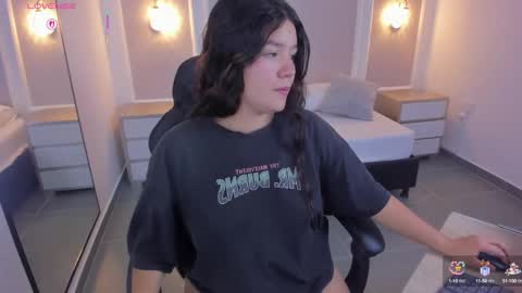 M A L U online show from 10.15.25