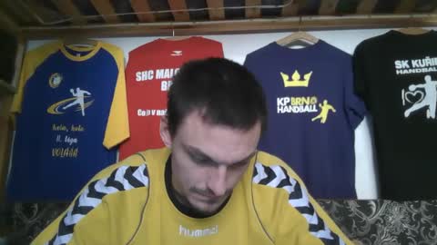 Snapshot of mamamia1789 chatting on 11.04.25 mamamia1789 online show from 11.04.25