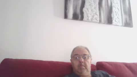 Snapshot of mambow99 chatting on 10.12.25 OLDMANFREE online show from 10.12.25