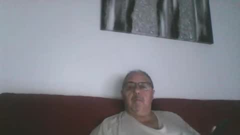 Snapshot of mambow99 chatting on 11.22.25 OLDMANFREE online show from 11.22.25