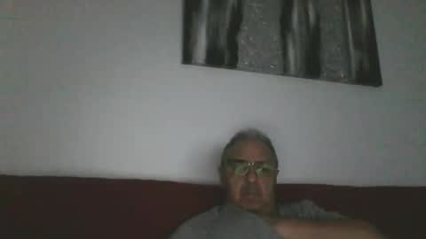 Snapshot of mambow99 chatting on 05.05.26 OLDMANFREE online show from 05.05.26