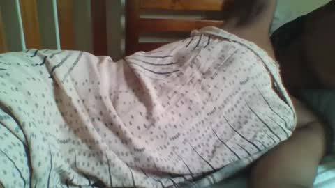 Snapshot of mammaplay chatting on 11.06.25 mammaplay online show from 11.06.25