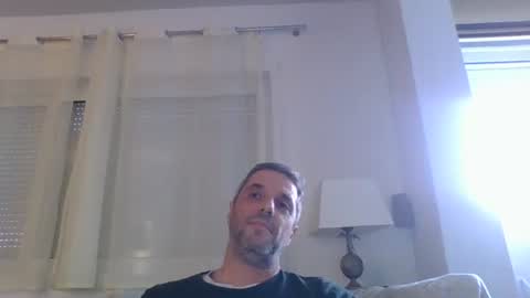 Snapshot of man211172 chatting on 01.05.25 man211172 online show from 01.05.25