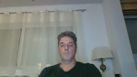 Snapshot of man211172 chatting on 11.01.25 man211172 online show from 11.01.25