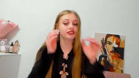 Snapshot of mandi_fox chatting on 04.09.26 mandi_fox online show from 04.09.26