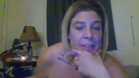 mindy22 online show from 10.15.25