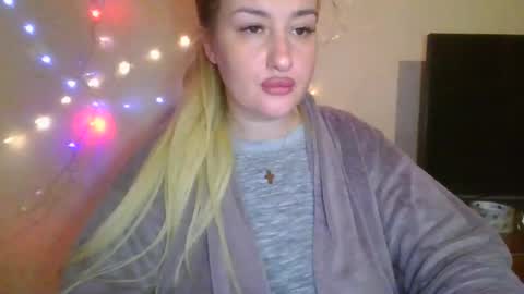 Snapshot of mandy_belcher chatting on 10.05.25 Mandy online show from 10.05.25