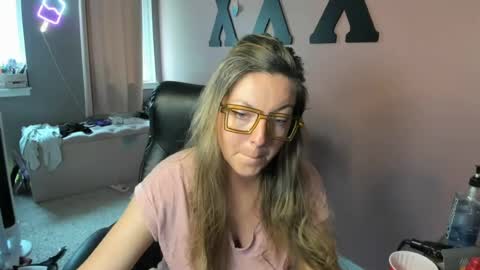 Snapshot of mandybabyxxx chatting on 07.28.26 MandyBabyXXX online show from 07.28.26