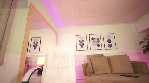 Mandy Collins online show from 04.01.26