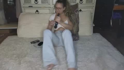 Mandy Moans online show from 12.31.24