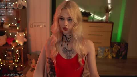 Snapshot of manifreyja chatting on 05.18.26 Amelie online show from 05.18.26