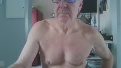 manngrossbite online show from 03.12.25