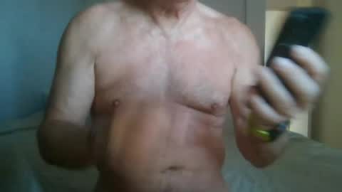 Snapshot of manngrossbite chatting on 07.15.26 manngrossbite online show from 07.15.26