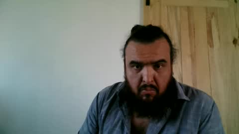 Snapshot of mannhirych chatting on 02.14.25 mannhirych online show from 02.14.25