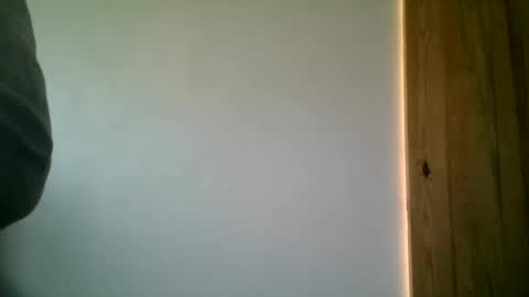 Snapshot of mannhirych chatting on 10.01.25 mannhirych online show from 10.01.25