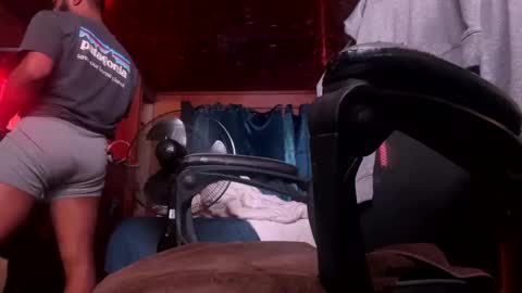 Snapshot of manohsteel1 chatting on 10.28.25 manohsteel1 online show from 10.28.25