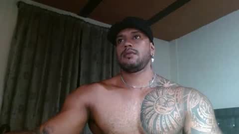 Snapshot of manolofitt chatting on 05.14.26 Manolo online show from 05.14.26