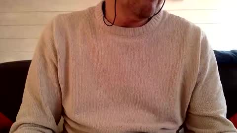 Snapshot of manpower2012 chatting on 11.17.25 Manpo online show from 11.17.25