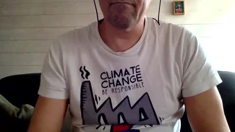 Snapshot of manpower2012 chatting on 12.01.25 Manpo online show from 12.01.25