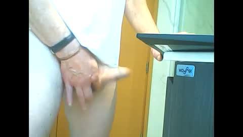 manu_481 online show from 10.03.25