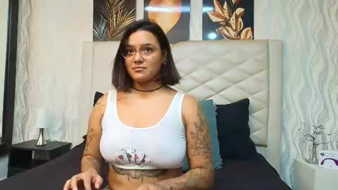 Snapshot of manu_eyngri chatting on 07.23.26 manu_eyngri online show from 07.23.26