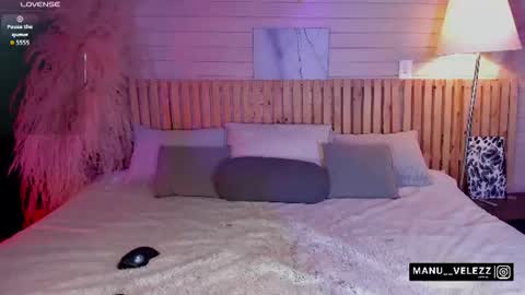 manu  velezz   Help me to get to 100 thumbs ups Tip 25tks  Rate me  online show from 07.28.26