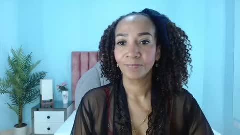 Snapshot of manuela_giraldo_ chatting on 07.25.26 Manuela Giraldo online show from 07.25.26