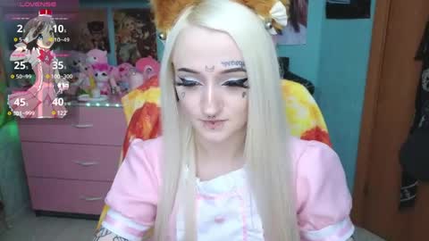 Snapshot of manuela_unicorn chatting on 05.22.26 Manuela online show from 05.22.26