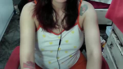 Manu Escarlate online show from 04.16.26