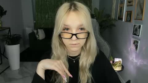 Snapshot of maoqibeverly chatting on 05.03.26 Maoqi online show from 05.03.26