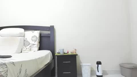 Mara online show from 04.18.26