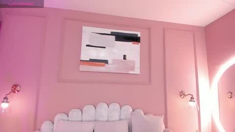 Mara  online show from 09.18.25