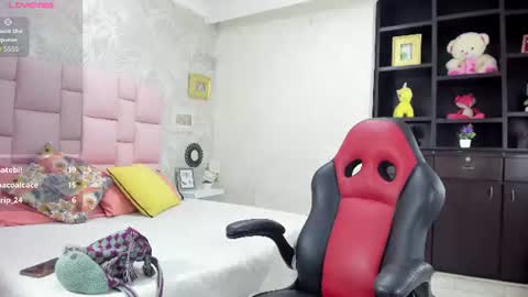 mara_summerr online show from 06.11.26