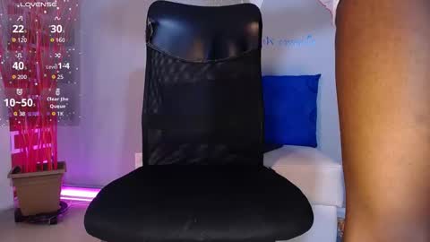 Snapshot of marcelojones_ chatting on 09.25.25 MarceloJones online show from 09.25.25