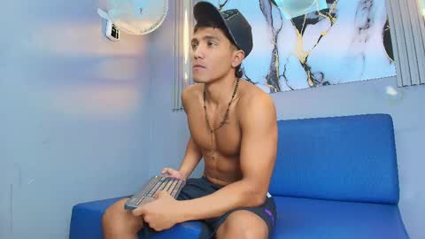 Snapshot of marco_smith2 chatting on 05.29.26 marco_smith2 online show from 05.29.26