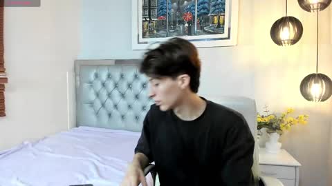 Snapshot of marcoviolet chatting on 05.28.26 marcoviolet online show from 05.28.26