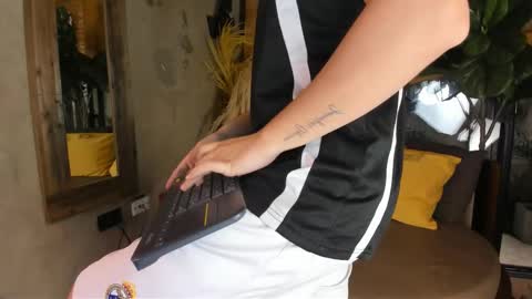 marcovitto online show from 11.21.25