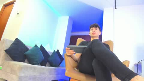 Snapshot of marcus_fire chatting on 02.24.25 marcus_fire online show from 02.24.25