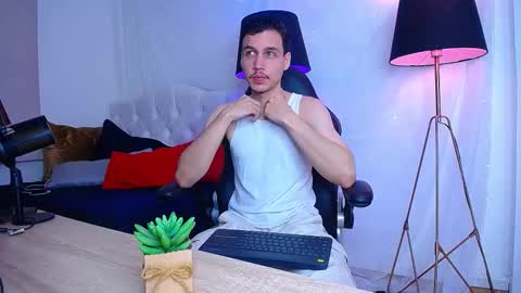 Marcus Hanks online show from 12.14.25